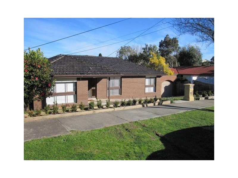 18 Exell Drive, Dandenong North VIC 3175
