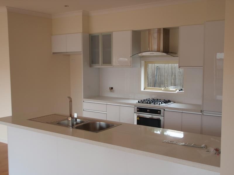 2/20 Rowan Drive, Doveton VIC 3177