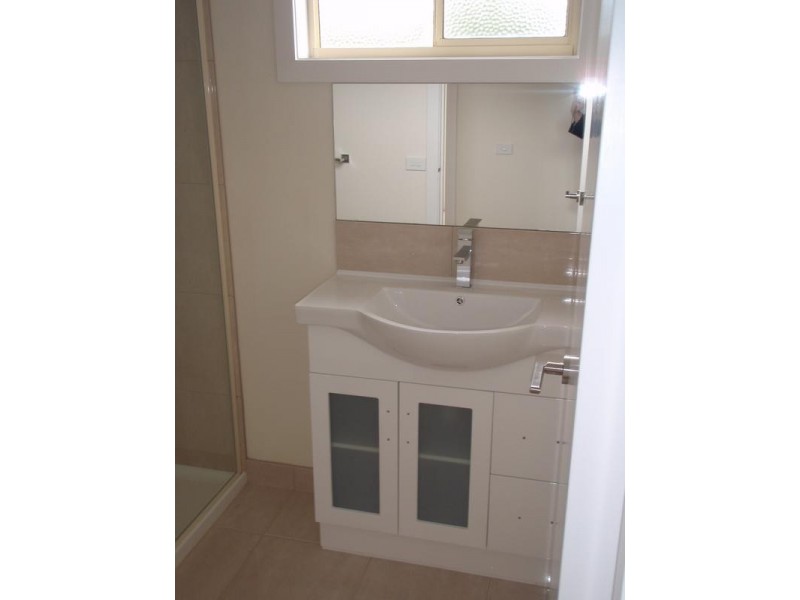 2/20 Rowan Drive, Doveton VIC 3177