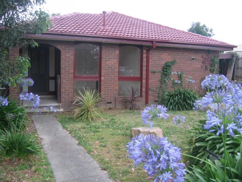 13 Gumbuya Close, Eumemmerring VIC 3177