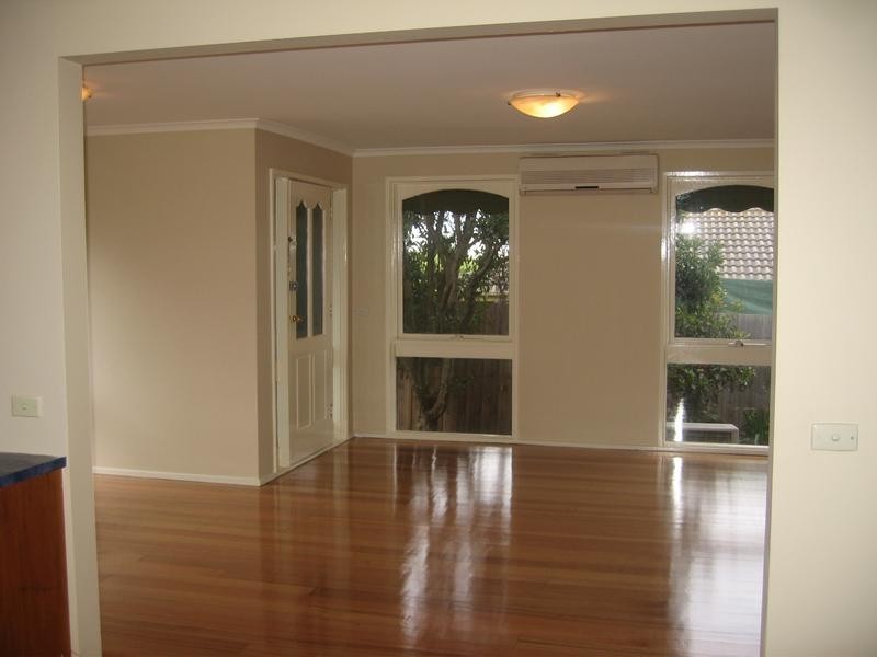 13 Gumbuya Close, Eumemmerring VIC 3177