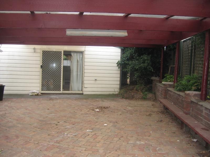 13 Gumbuya Close, Eumemmerring VIC 3177