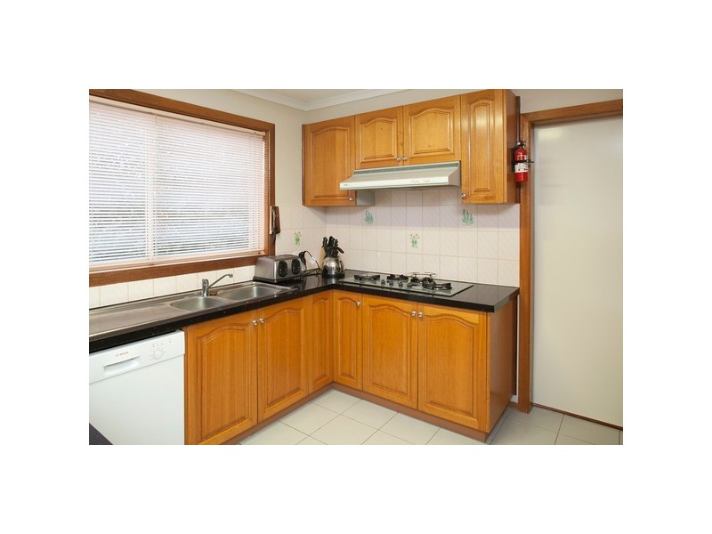 34 Cunningham Drive, Endeavour Hills VIC 3802