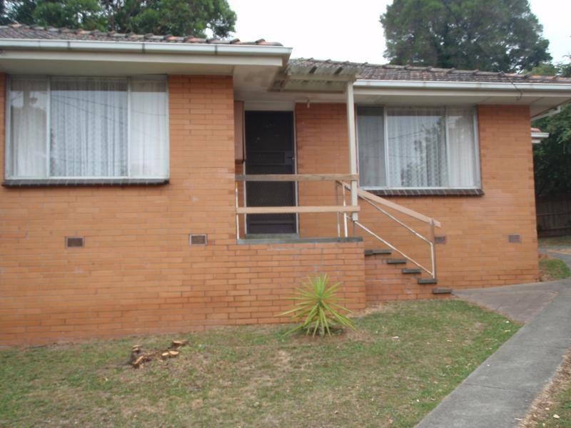 2/4 McKay Court, Dandenong VIC 3175