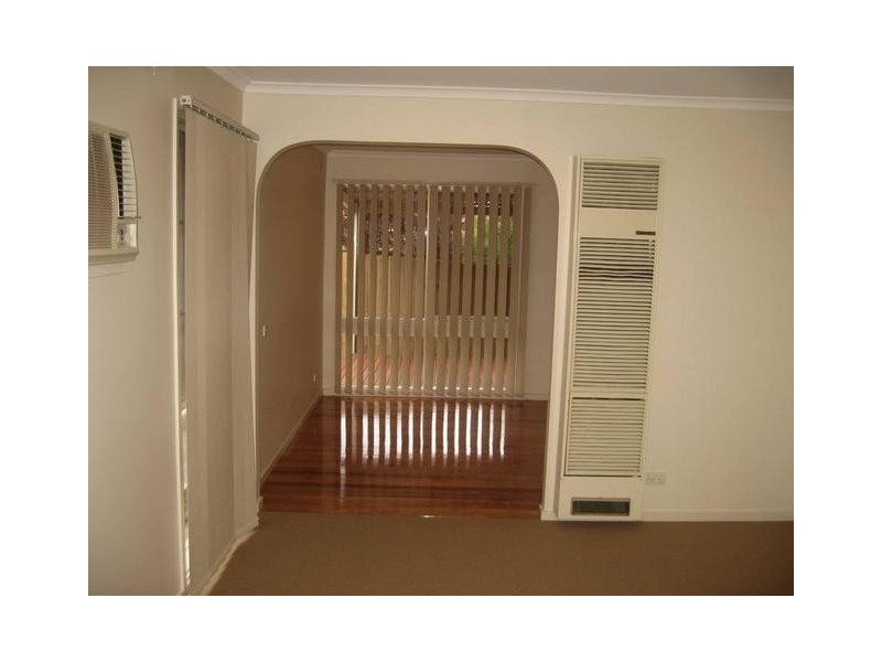 29 Robert Molyneux Avenue, Endeavour Hills VIC 3802