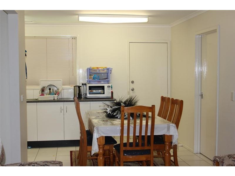 9 Village Drive, Hampton Park VIC 3976