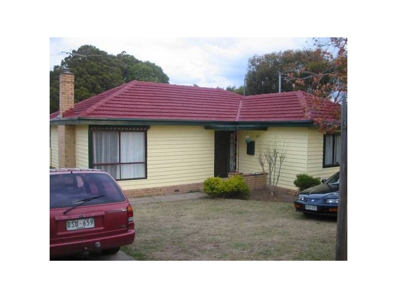 11 Edgewood Road, Dandenong VIC 3175