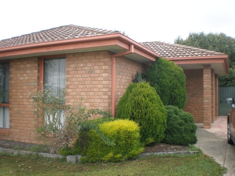 4 Michelle Drive, Hampton Park VIC 3976