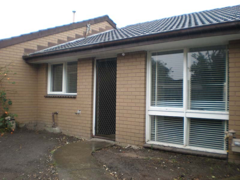 2/177 Cleeland Street, Dandenong VIC 3175