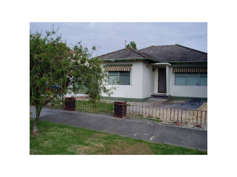 39 Chestnut Drive, Doveton VIC 3177