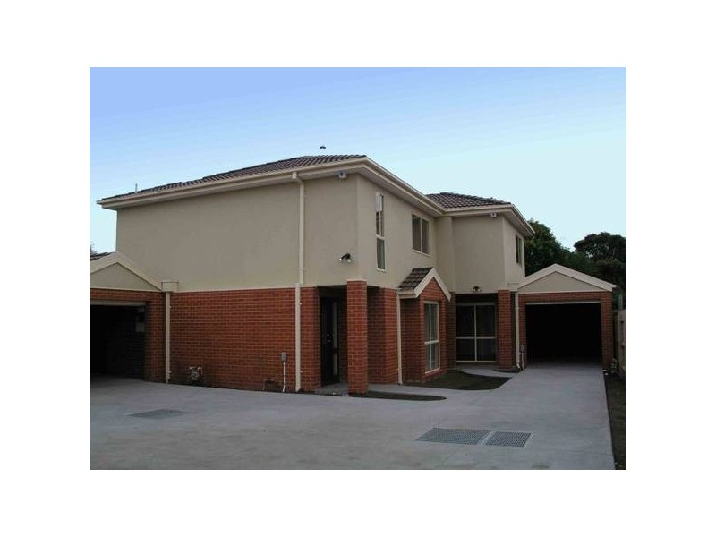 2/31 Bruce Street, Dandenong VIC 3175
