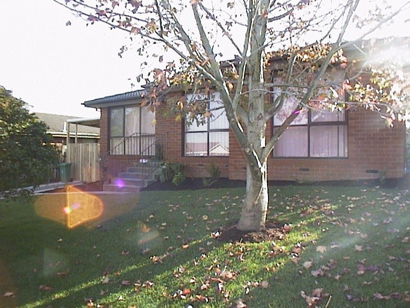 13 Highton Close, Hampton Park VIC 3976