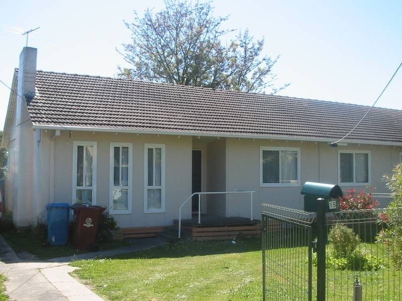 15 Latham Crescent, Dandenong VIC 3175