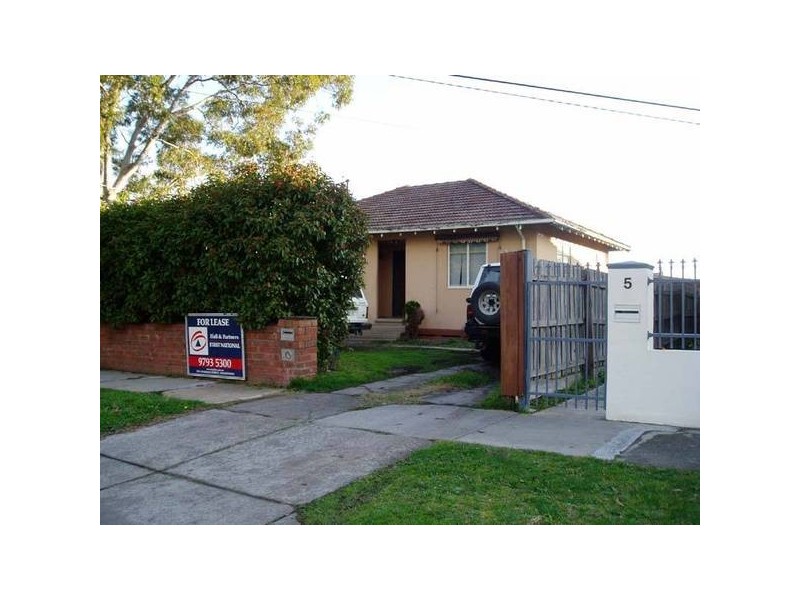 7 Kanooka Grove, Doveton VIC 3177