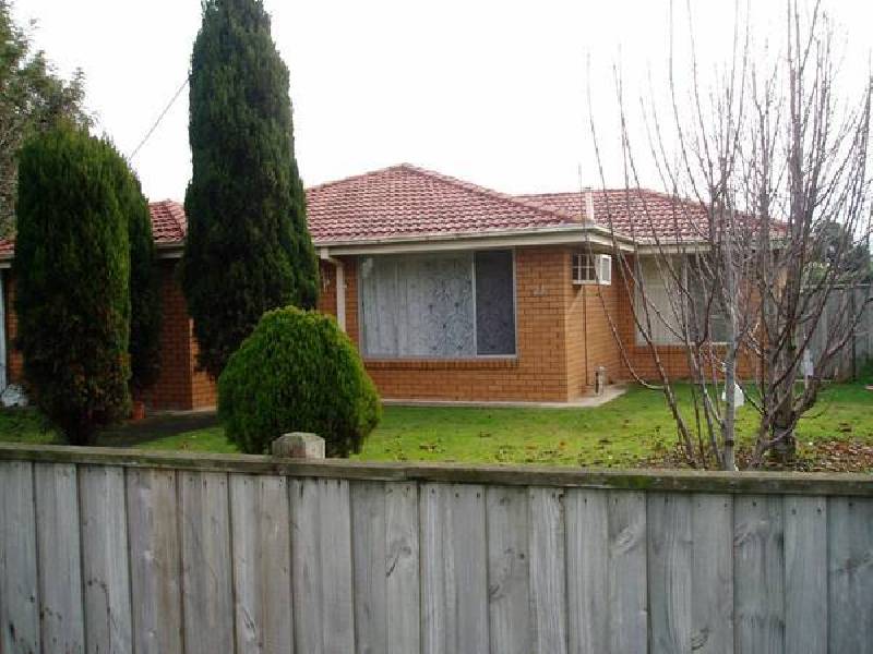 25 Somerville Road, Hampton Park VIC 3976