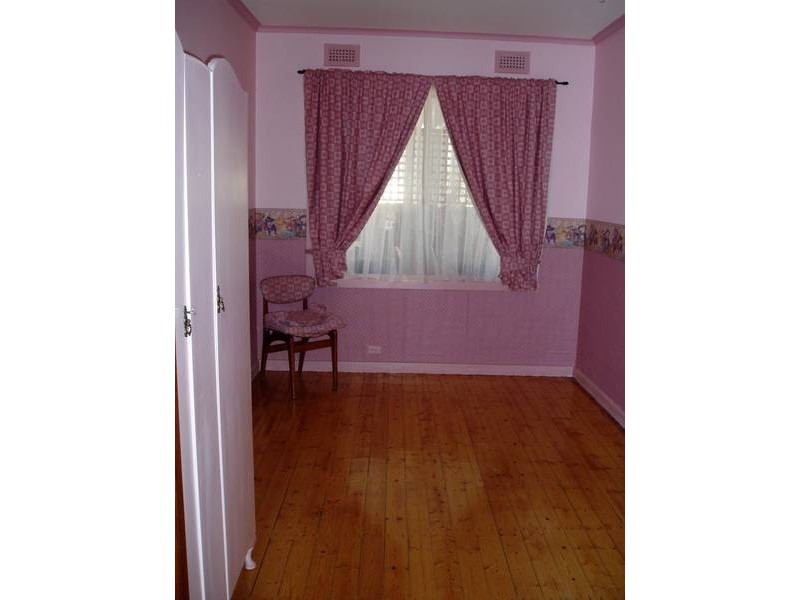 10 Hughes Crescent, Dandenong North VIC 3175