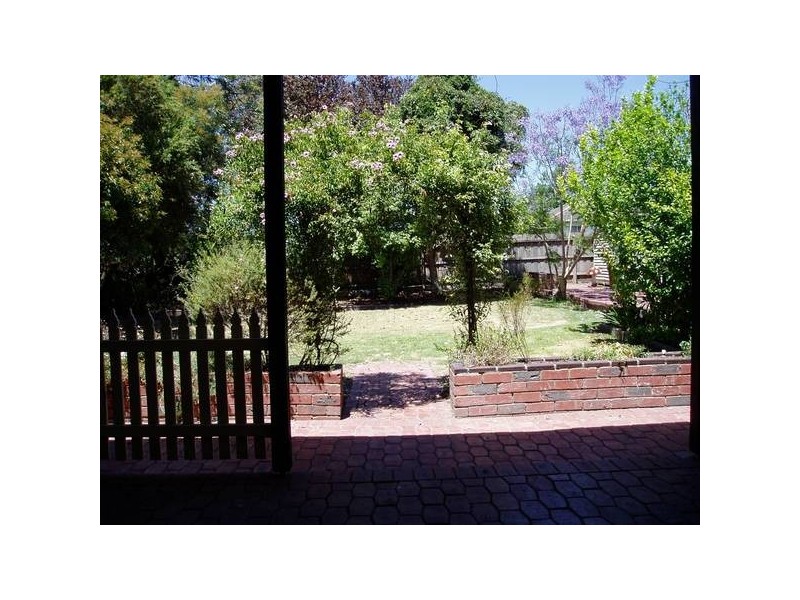 10 Hughes Crescent, Dandenong North VIC 3175