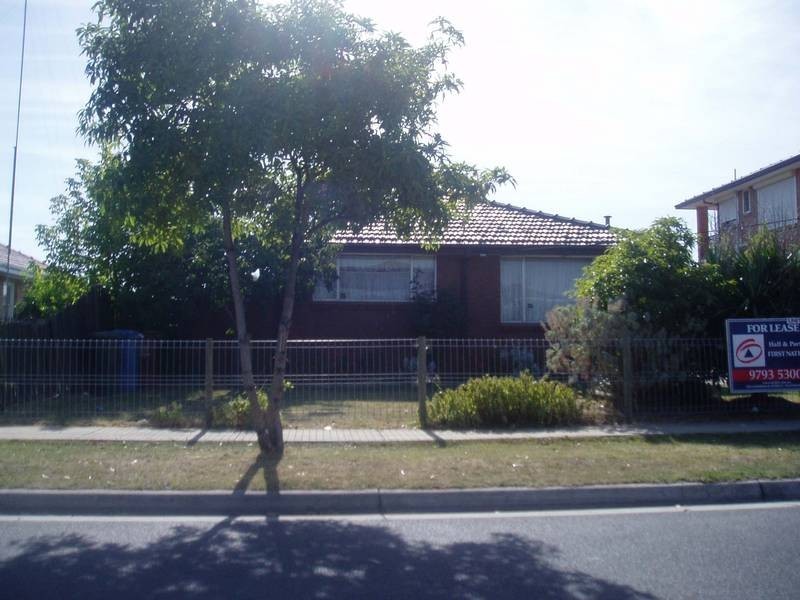 2/12 William Avenue, Dandenong VIC 3175