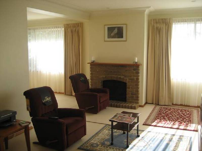 24 Outlook Drive, Dandenong North VIC 3175