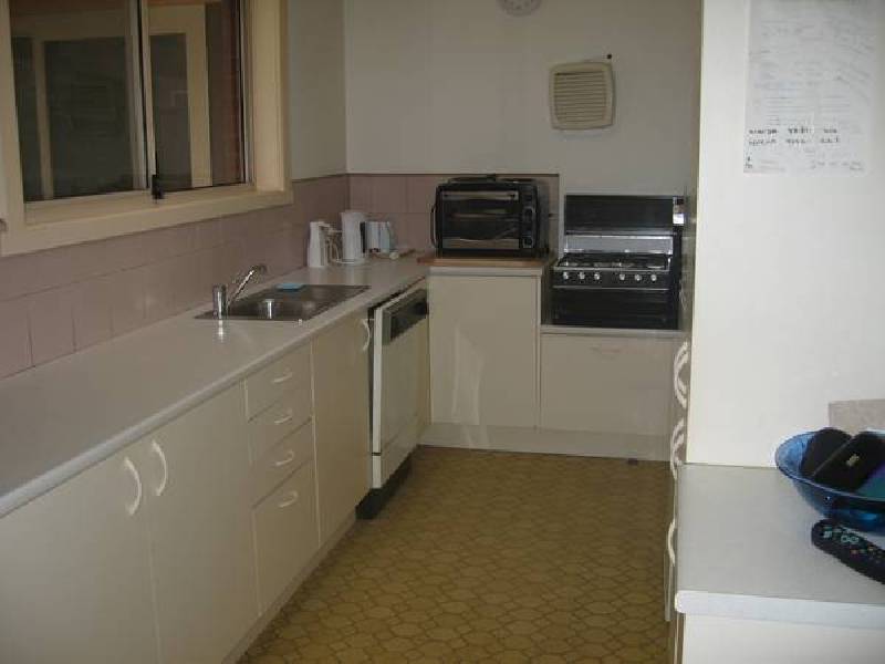 6 Howe Avenue, Dandenong North VIC 3175