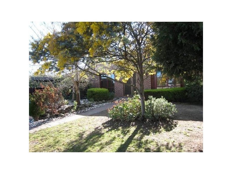 Sarah Place, Hampton Park VIC 3976