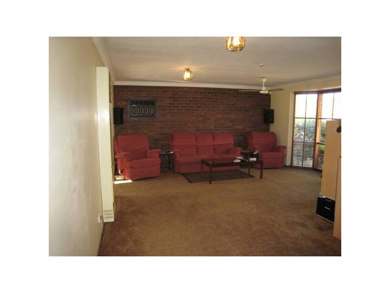 Sarah Place, Hampton Park VIC 3976