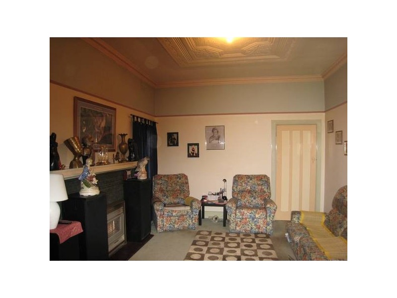 Birdwood Avenue, Dandenong VIC 3175