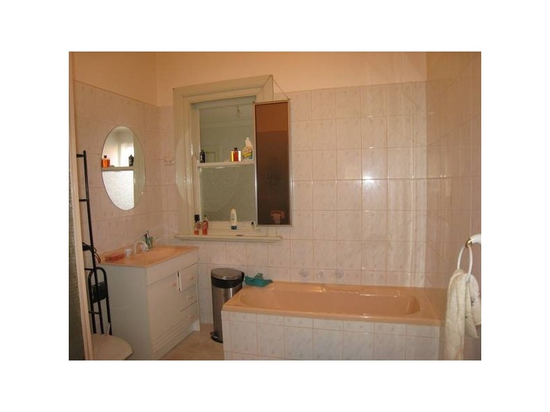 Birdwood Avenue, Dandenong VIC 3175