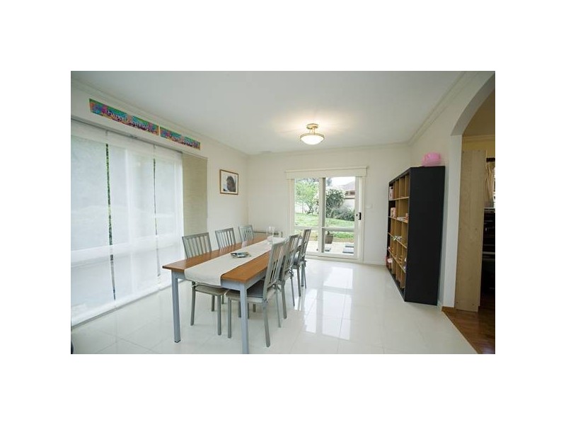 5 Rokewood Court, Endeavour Hills VIC 3802