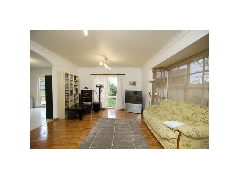 5 Rokewood Court, Endeavour Hills VIC 3802