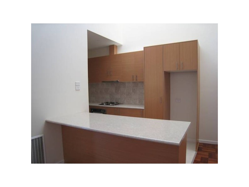 2/46 Barbara Avenue, Dandenong VIC 3175