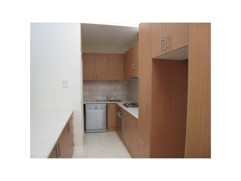 2/46 Barbara Avenue, Dandenong VIC 3175