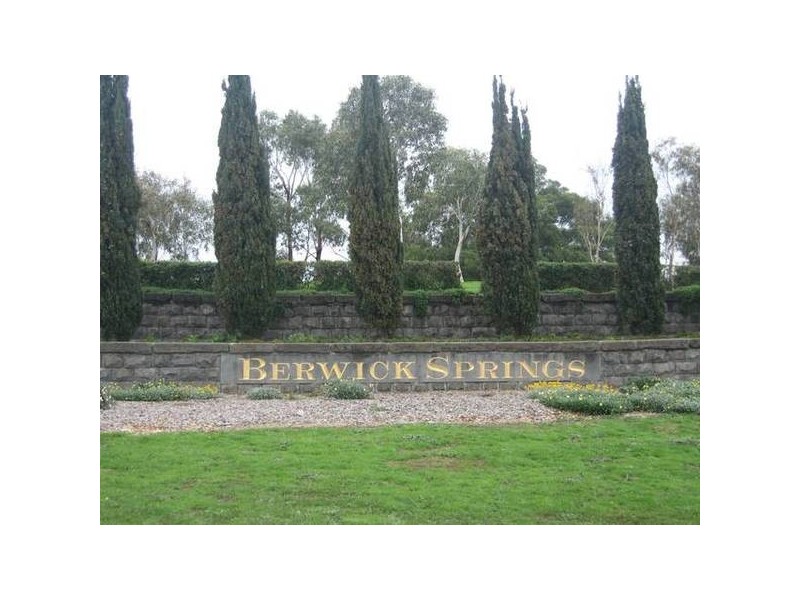 The Quays, Narre Warren South VIC 3805