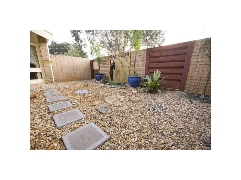 9/7 Wyuna Drive, Noble Park VIC 3174