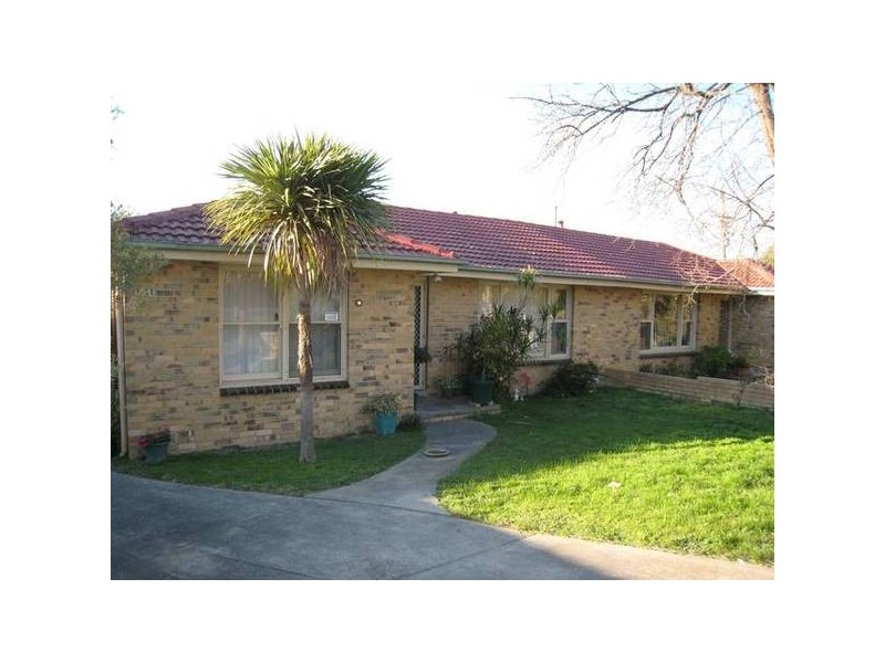 1/51 Oakwood Avenue, Dandenong North VIC 3175