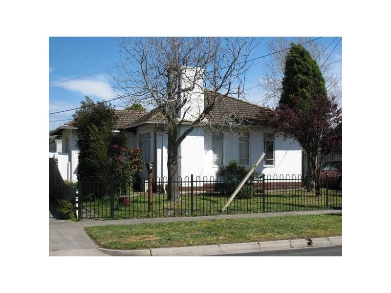 28 Menzies Avenue, Dandenong VIC 3175