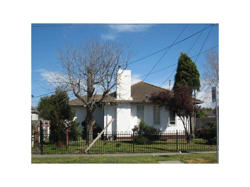 28 Menzies Avenue, Dandenong VIC 3175