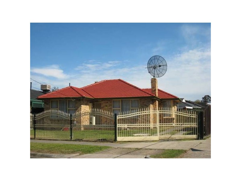 8 Barton Street, Dandenong North VIC 3175