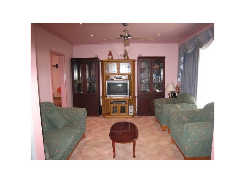 8 Barton Street, Dandenong North VIC 3175