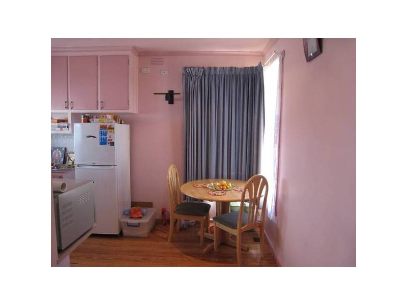 8 Barton Street, Dandenong North VIC 3175