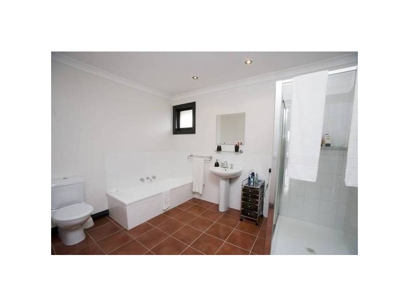 198 Outlook Drive, Dandenong North VIC 3175