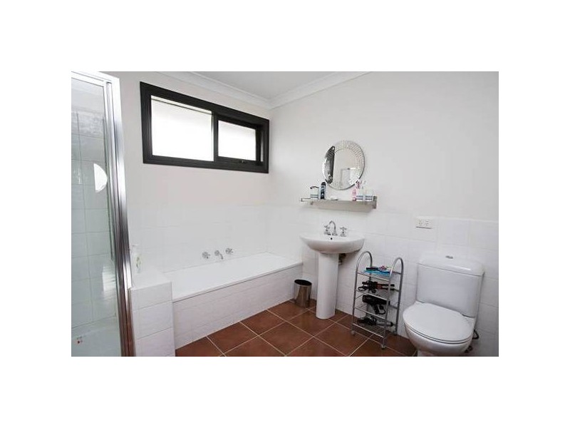 198 Outlook Drive, Dandenong North VIC 3175