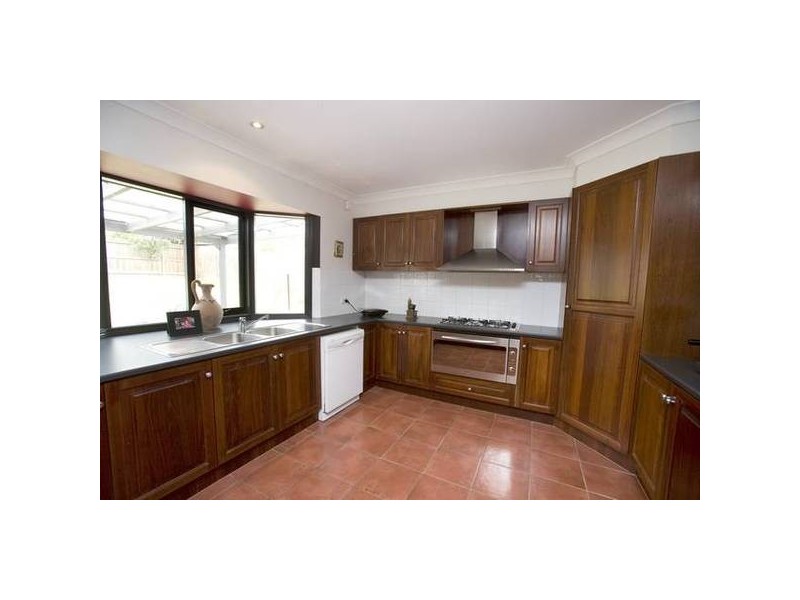 198 Outlook Drive, Dandenong North VIC 3175