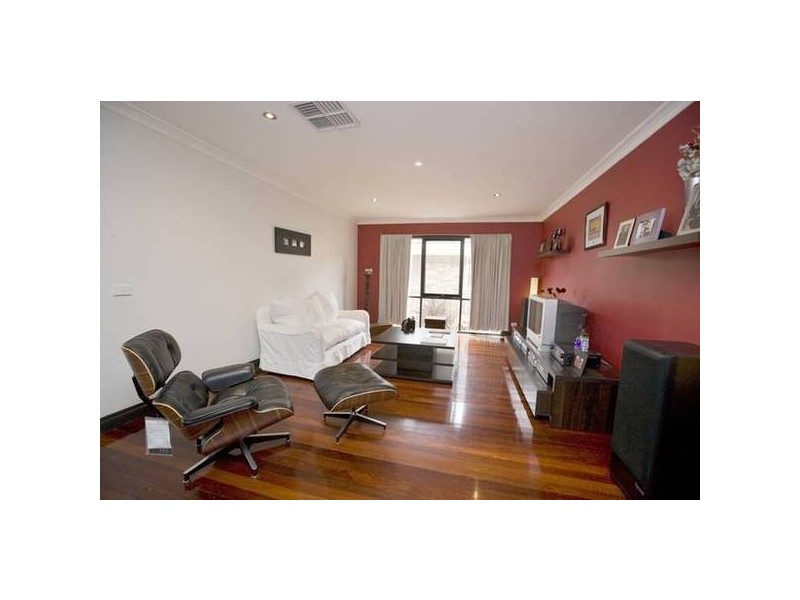 198 Outlook Drive, Dandenong North VIC 3175