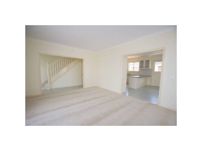 1/13 Dunvegan Crescent, Dandenong VIC 3175