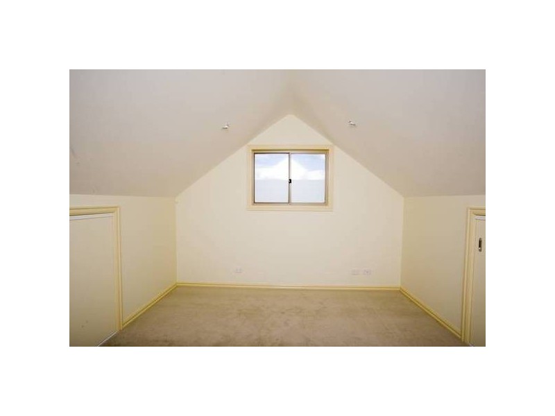 1/13 Dunvegan Crescent, Dandenong VIC 3175