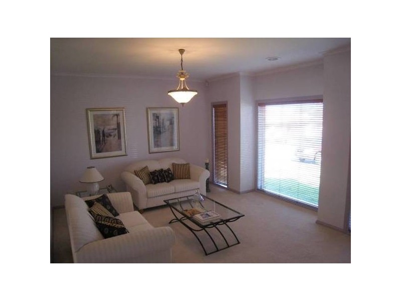 9 Shaw Close, Dandenong North VIC 3175