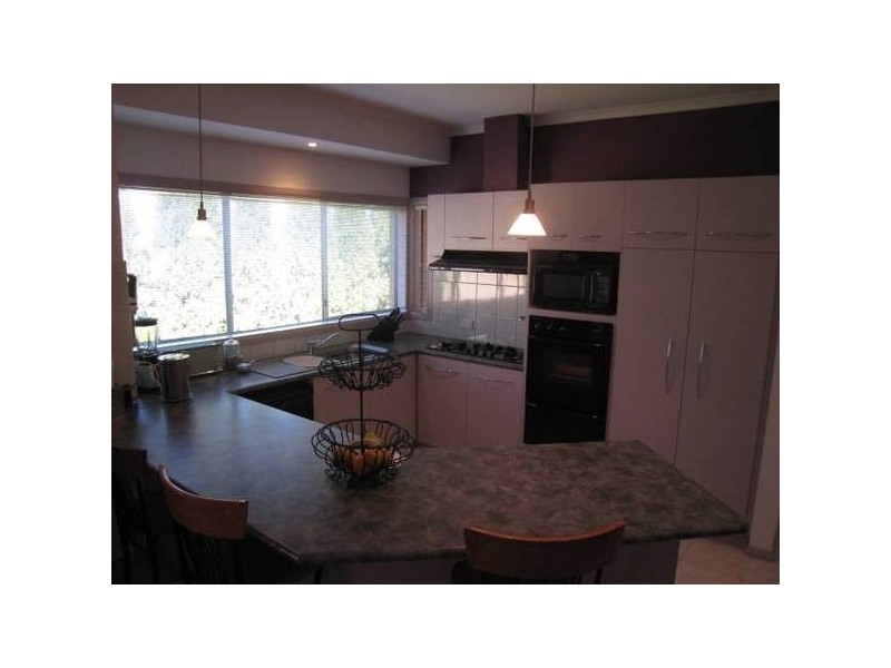 9 Shaw Close, Dandenong North VIC 3175