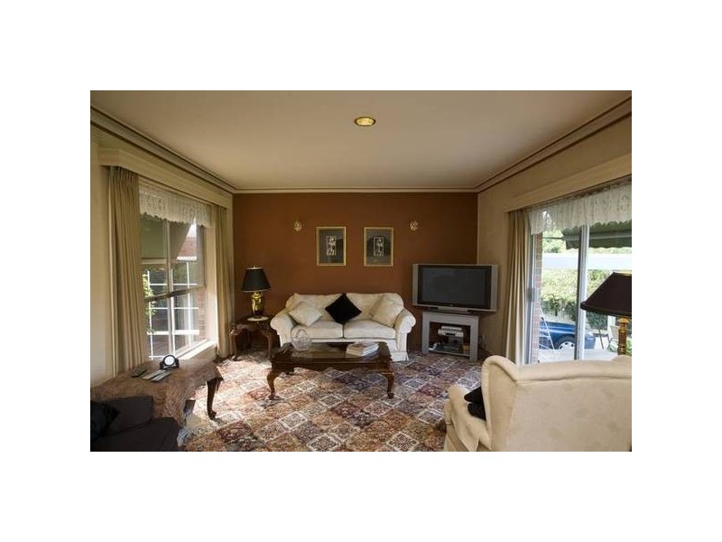 21 Sherwood Crescnt, Dandenong North VIC 3175