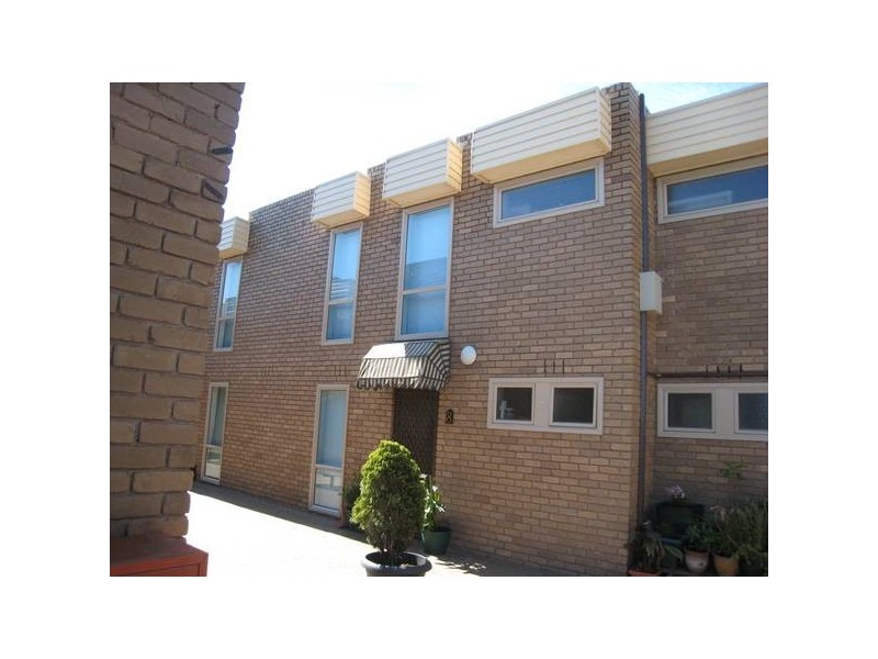 2/24 Rodd Street, Dandenong VIC 3175